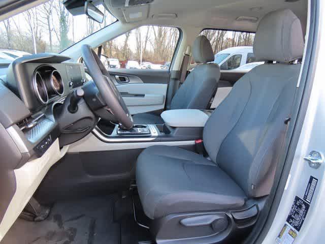 used 2023 Kia Carnival car, priced at $30,999