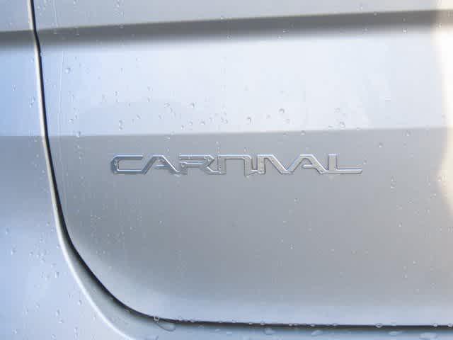 used 2023 Kia Carnival car, priced at $30,999