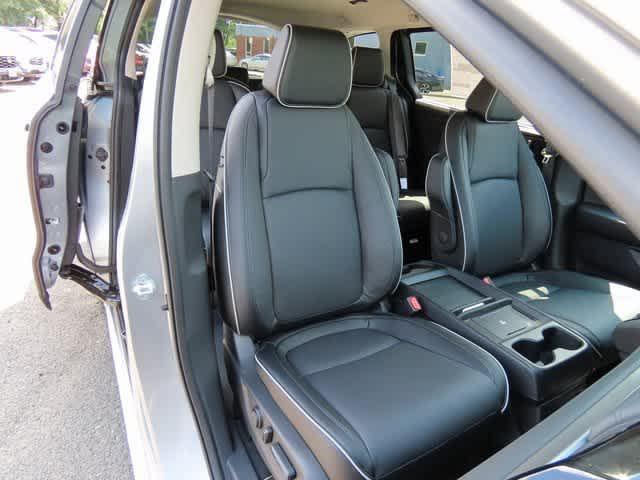 new 2026 Honda Odyssey car, priced at $48,990