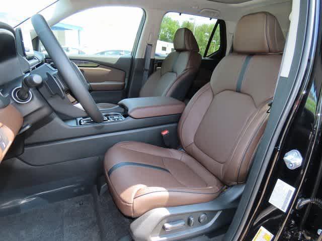 new 2025 Honda Pilot car, priced at $54,530