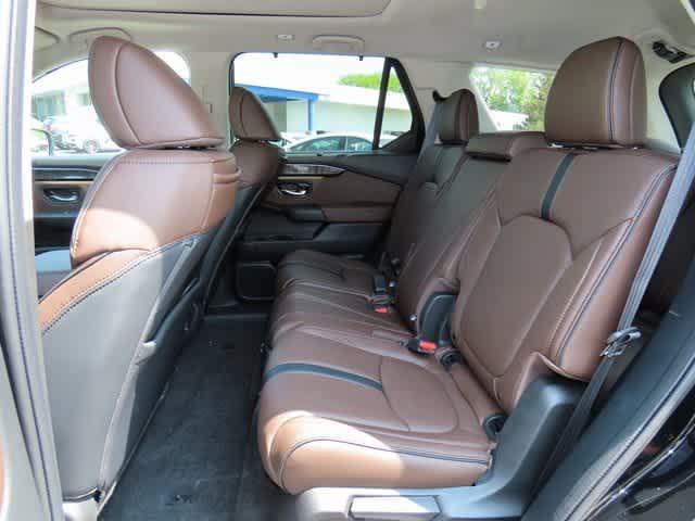 new 2025 Honda Pilot car, priced at $54,530
