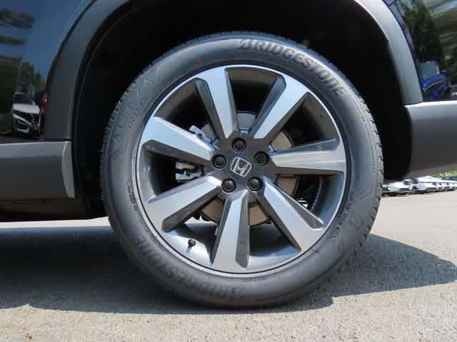 new 2025 Honda Pilot car, priced at $54,530