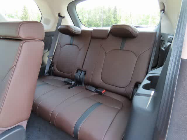 new 2025 Honda Pilot car, priced at $54,530