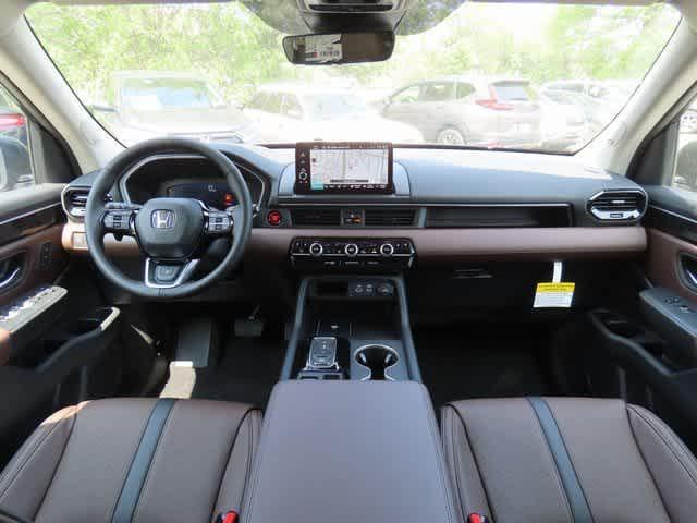 new 2025 Honda Pilot car, priced at $54,530