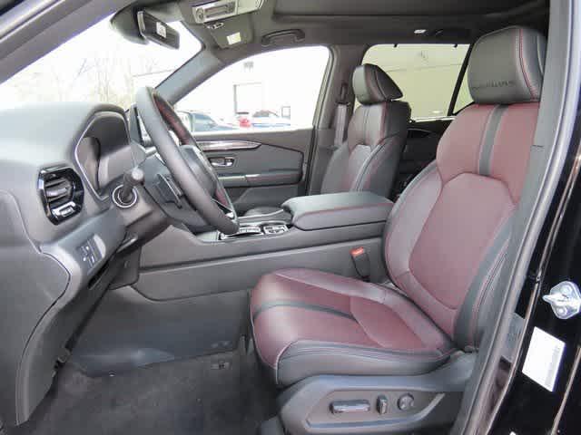 new 2025 Honda Pilot car, priced at $56,030