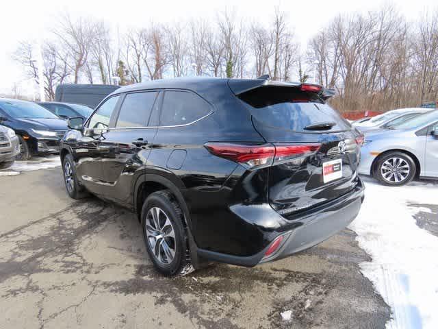 used 2024 Toyota Highlander car, priced at $42,500