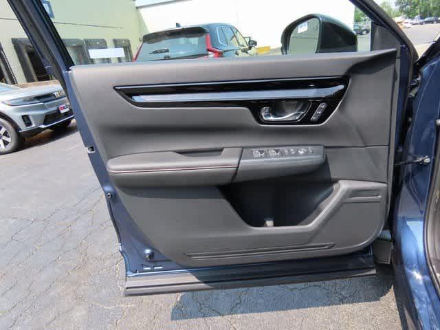 new 2026 Honda CR-V Hybrid car, priced at $43,700