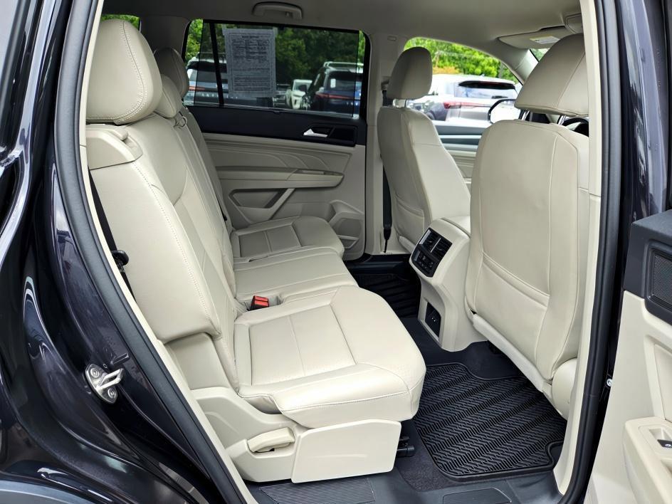 used 2021 Volkswagen Atlas car, priced at $24,999