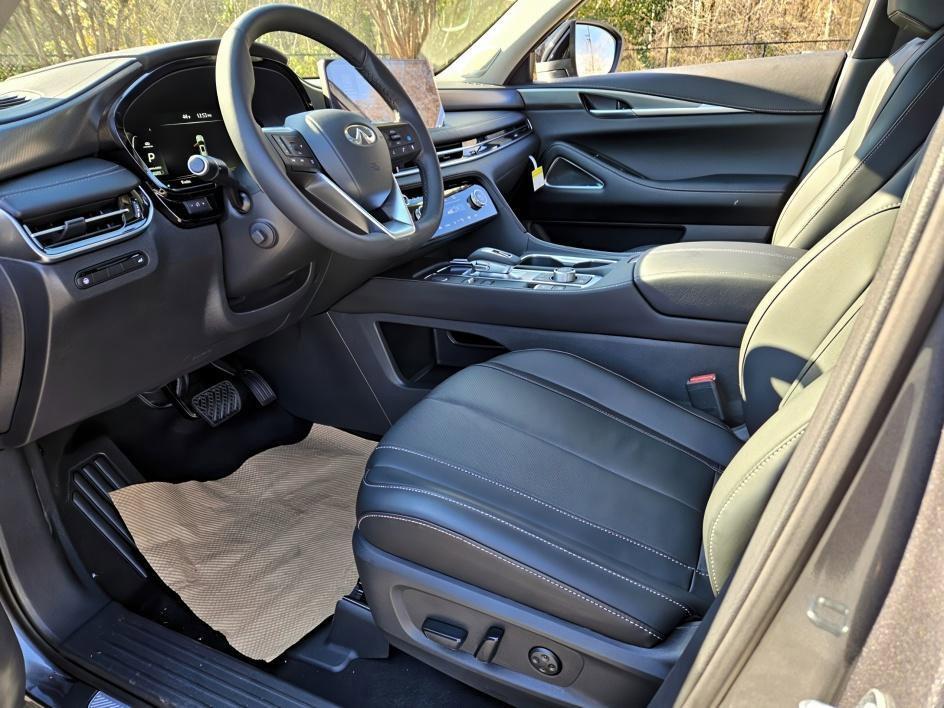 used 2025 INFINITI QX60 car