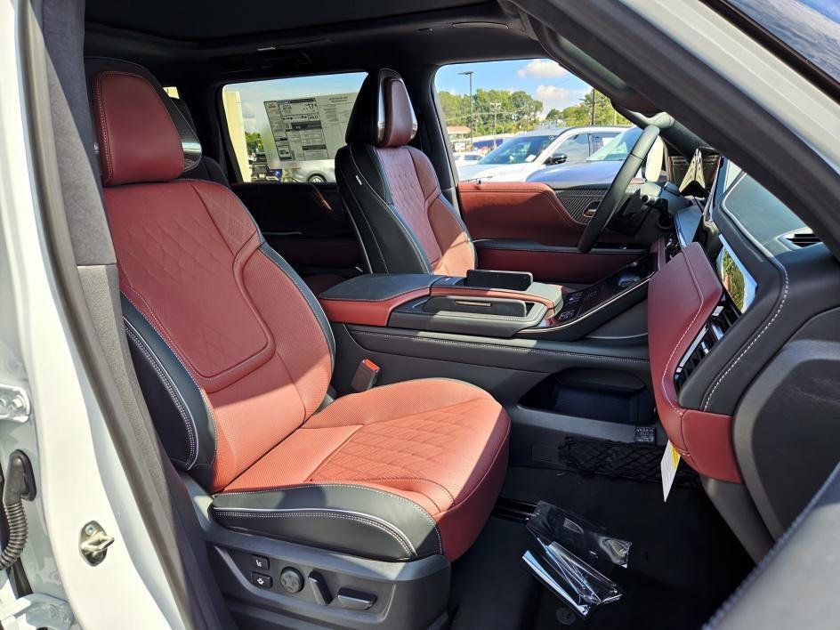 new 2026 INFINITI QX80 car, priced at $119,075