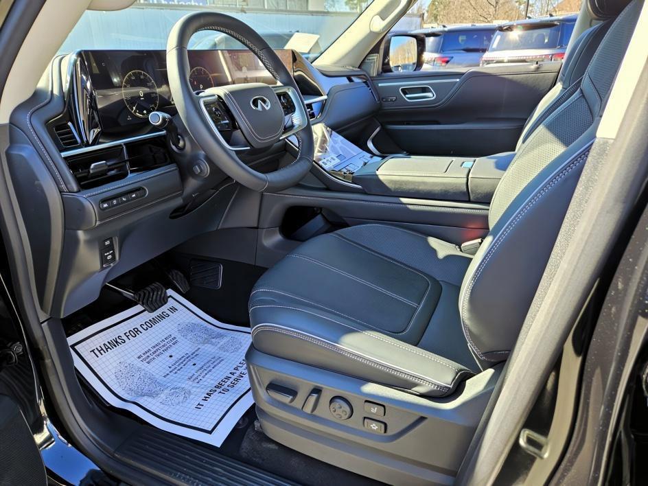 new 2025 INFINITI QX80 car, priced at $108,130