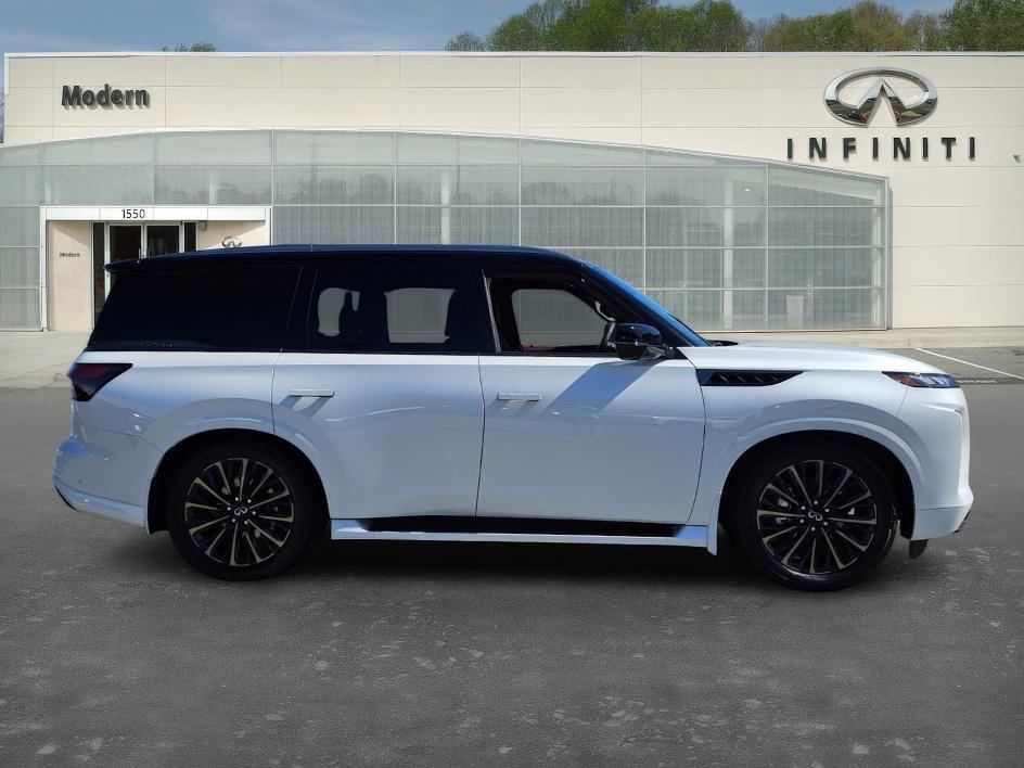new 2026 INFINITI QX80 car, priced at $118,075