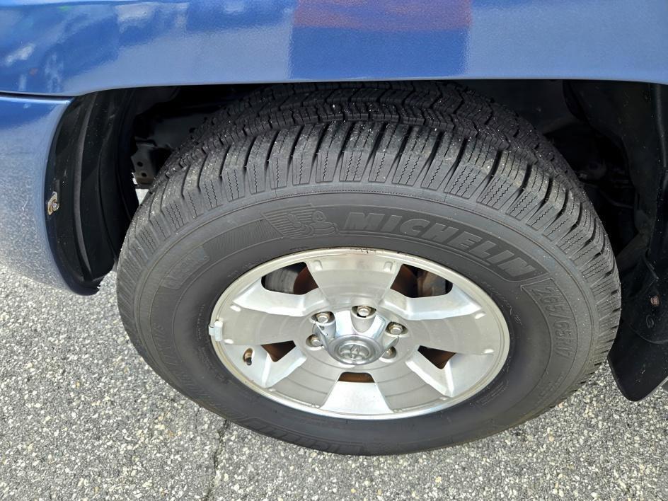used 2005 Toyota 4Runner car, priced at $10,991