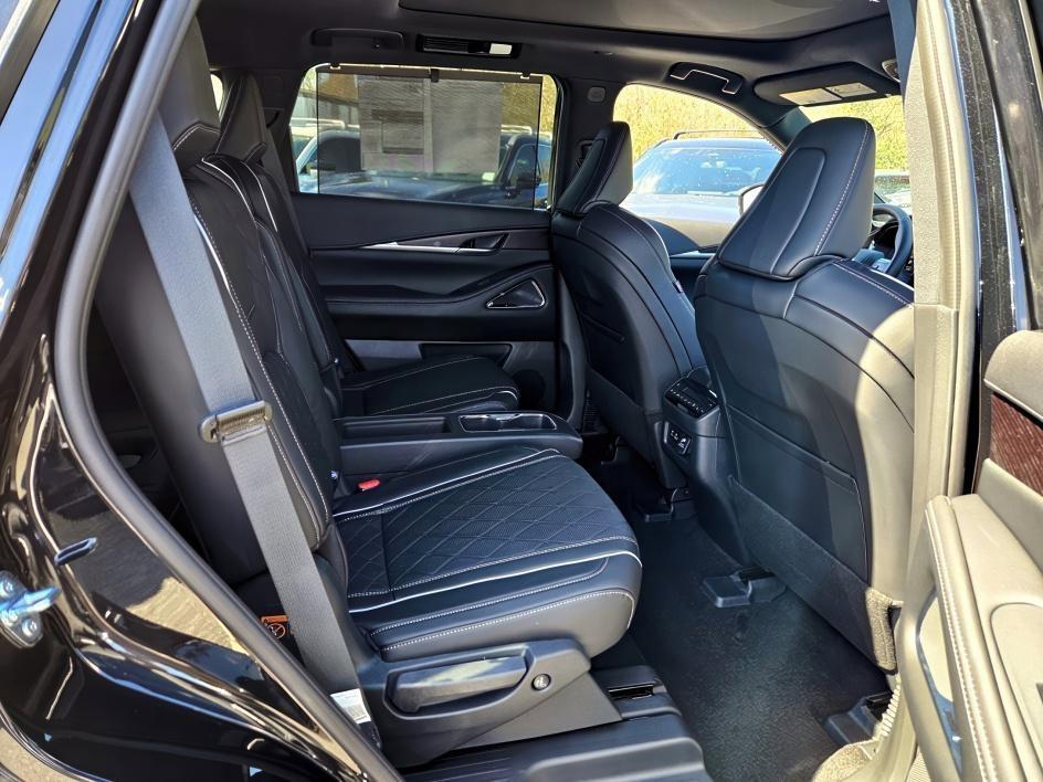 new 2025 INFINITI QX60 car, priced at $66,783