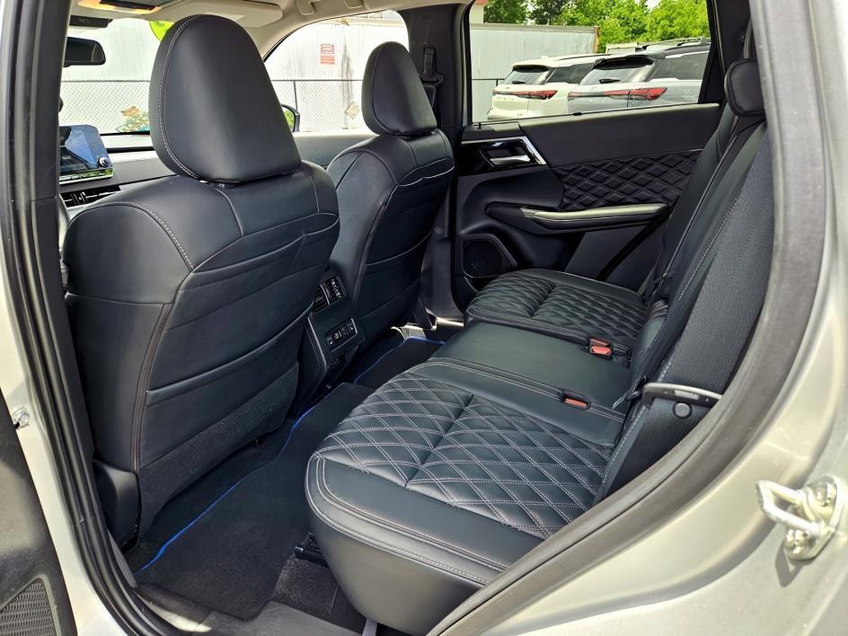 used 2023 Mitsubishi Outlander PHEV car, priced at $26,999