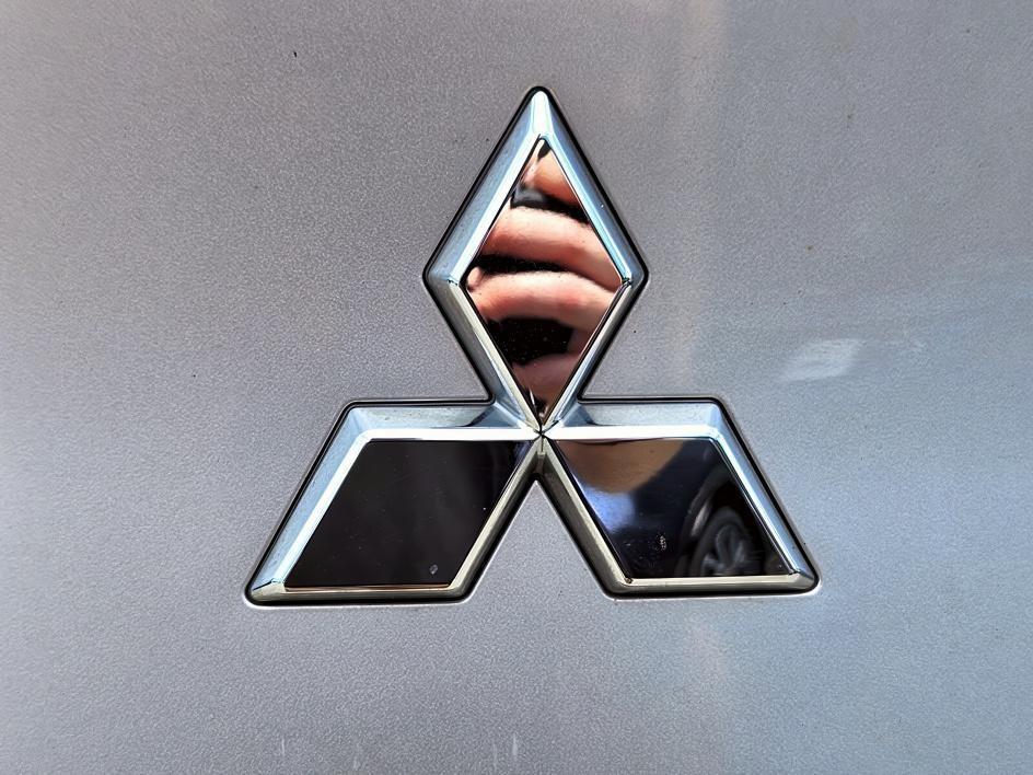 used 2023 Mitsubishi Outlander PHEV car, priced at $26,999