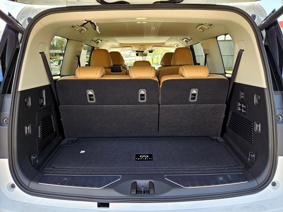new 2025 INFINITI QX80 car, priced at $107,485