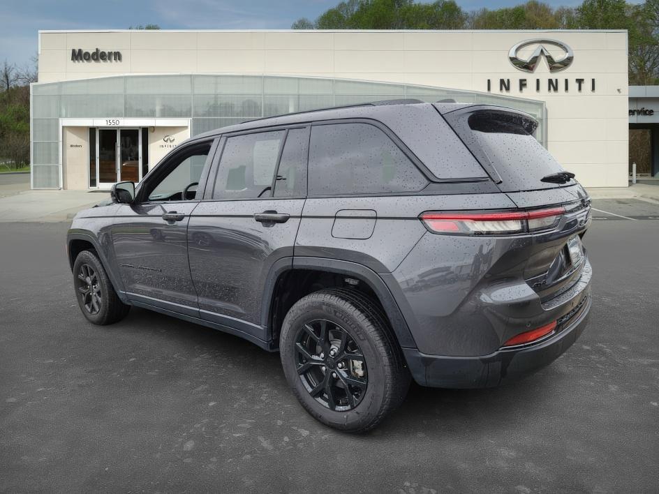 used 2024 Jeep Grand Cherokee car, priced at $33,500