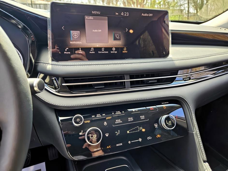 new 2025 INFINITI QX60 car, priced at $51,670