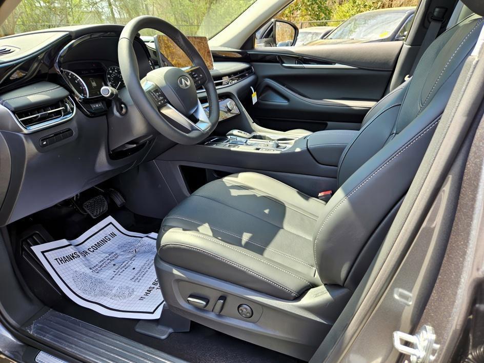 new 2025 INFINITI QX60 car, priced at $51,670