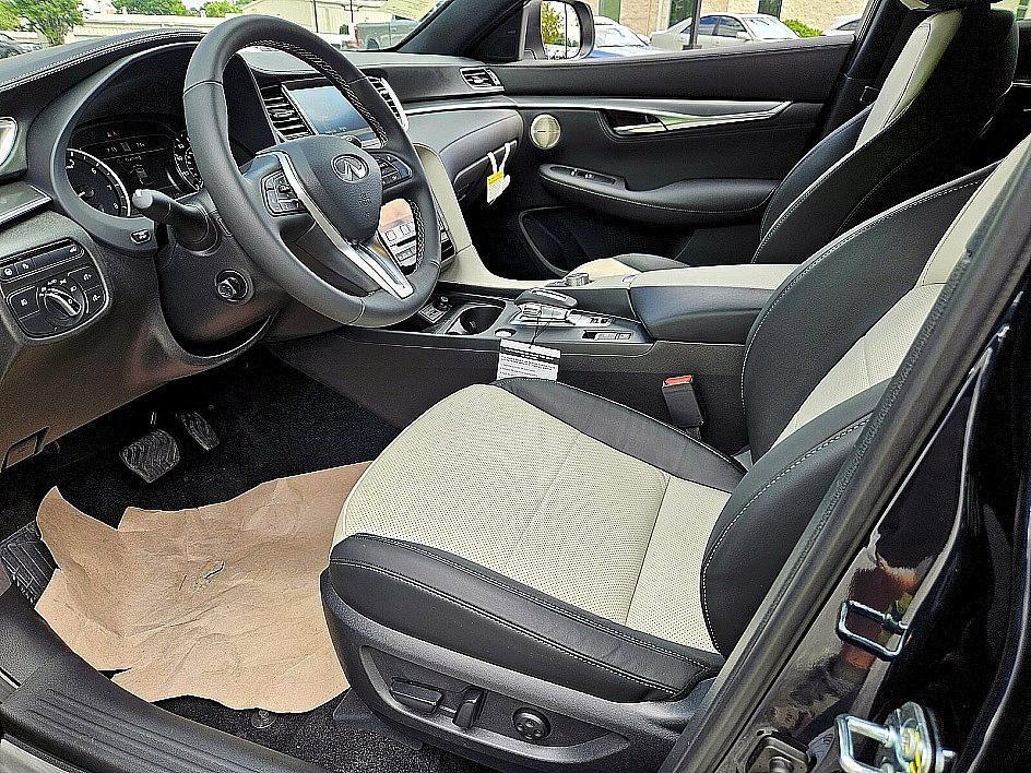 new 2025 INFINITI QX55 car, priced at $51,101