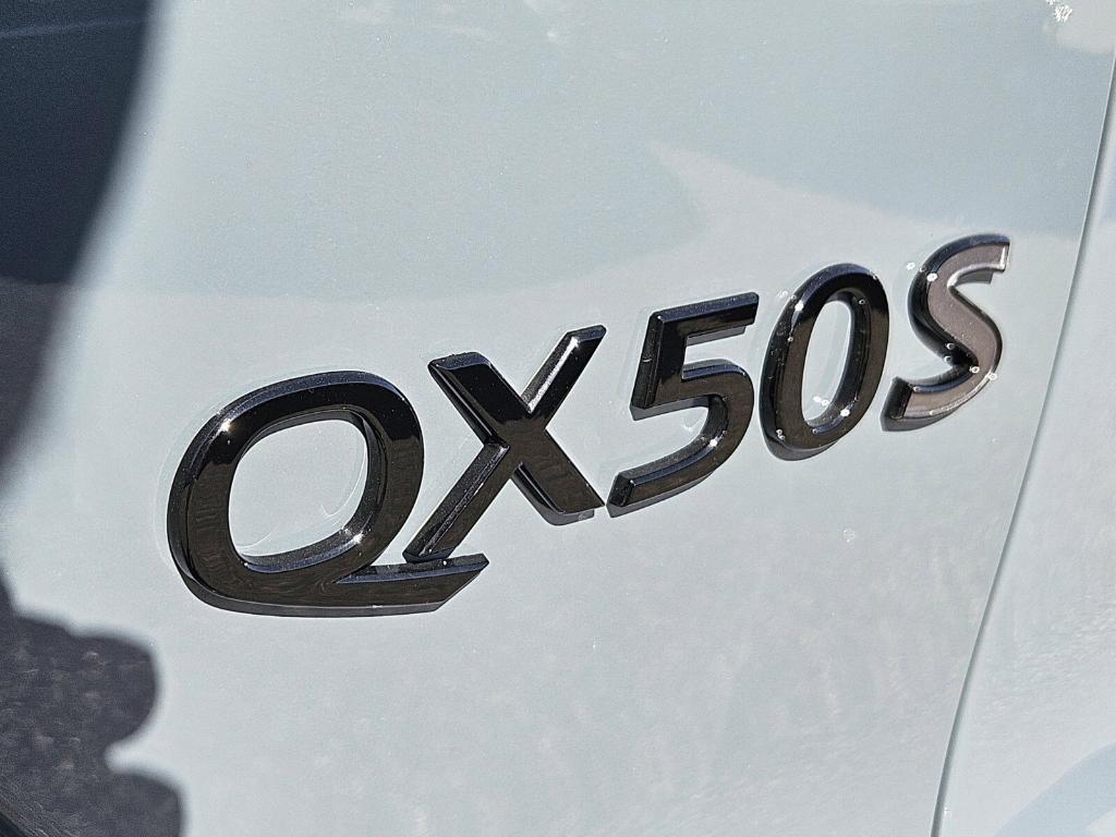 new 2025 INFINITI QX50 car, priced at $51,826