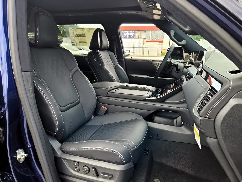 new 2025 INFINITI QX80 car, priced at $112,590