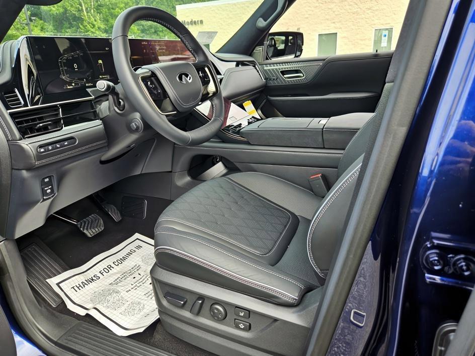 new 2025 INFINITI QX80 car, priced at $112,590