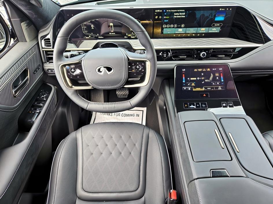 new 2025 INFINITI QX80 car, priced at $112,590
