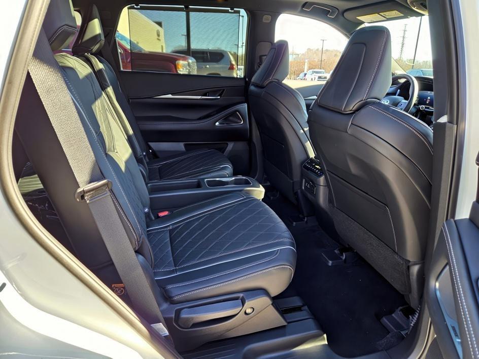 new 2025 INFINITI QX60 car, priced at $66,783
