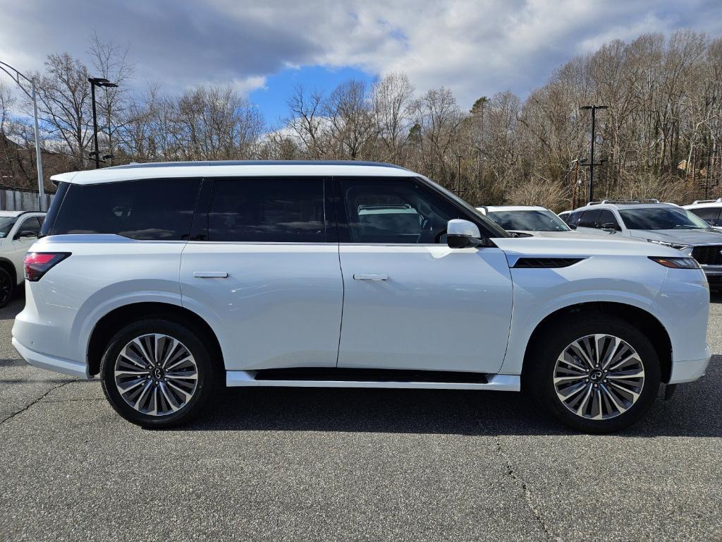 new 2025 INFINITI QX80 car, priced at $99,400