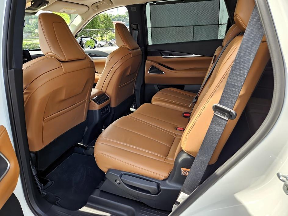 used 2025 INFINITI QX60 car, priced at $55,991
