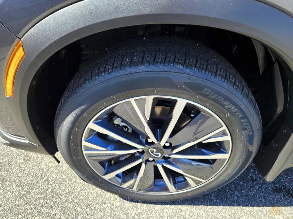 new 2026 INFINITI QX60 car, priced at $59,995