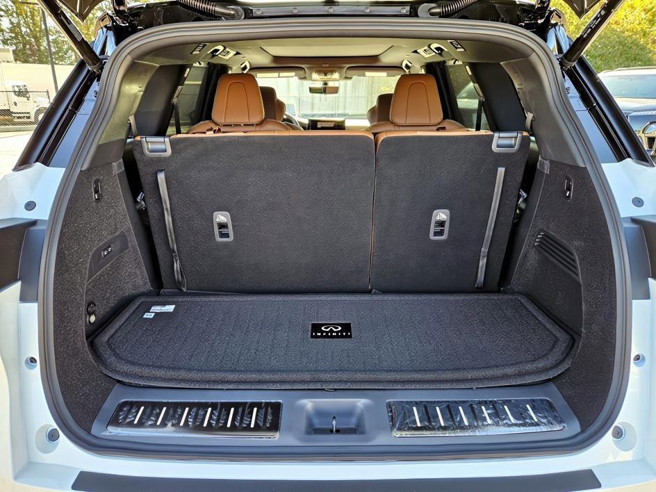 new 2026 INFINITI QX60 car, priced at $70,725