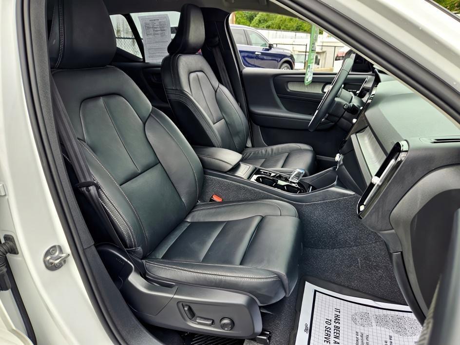 used 2024 Volvo XC40 car, priced at $37,649