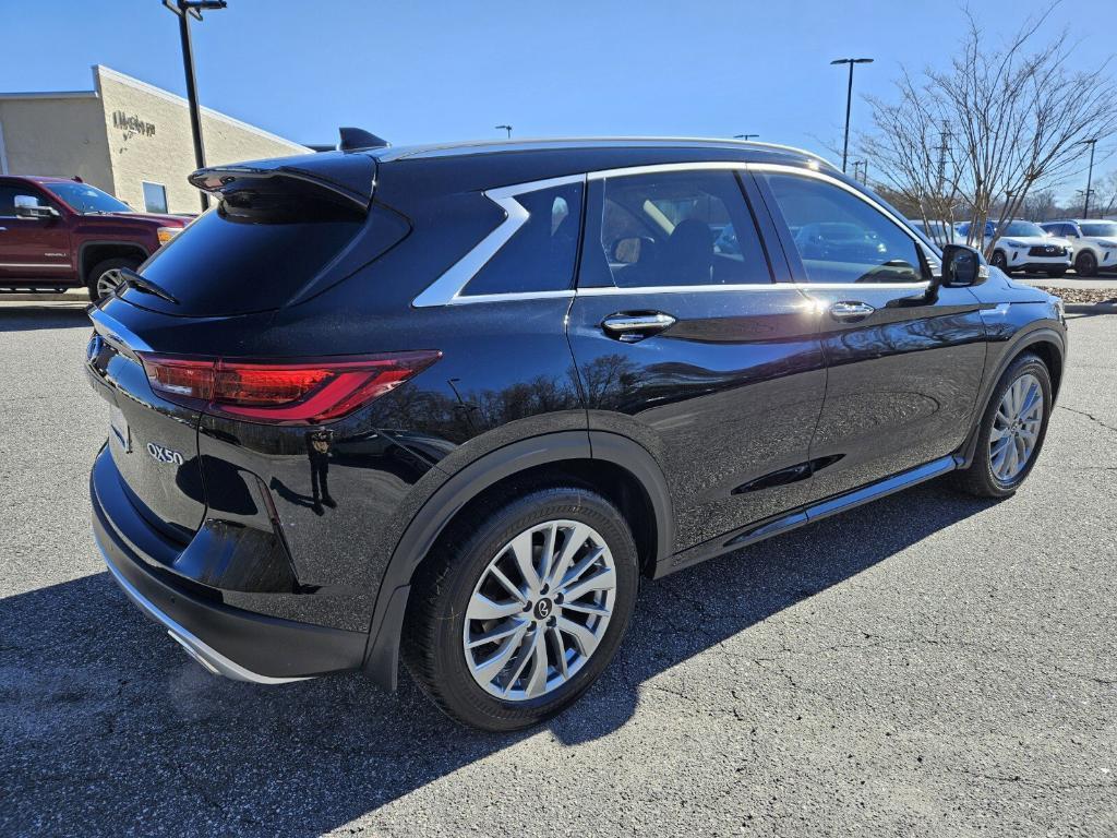 new 2025 INFINITI QX50 car, priced at $47,402