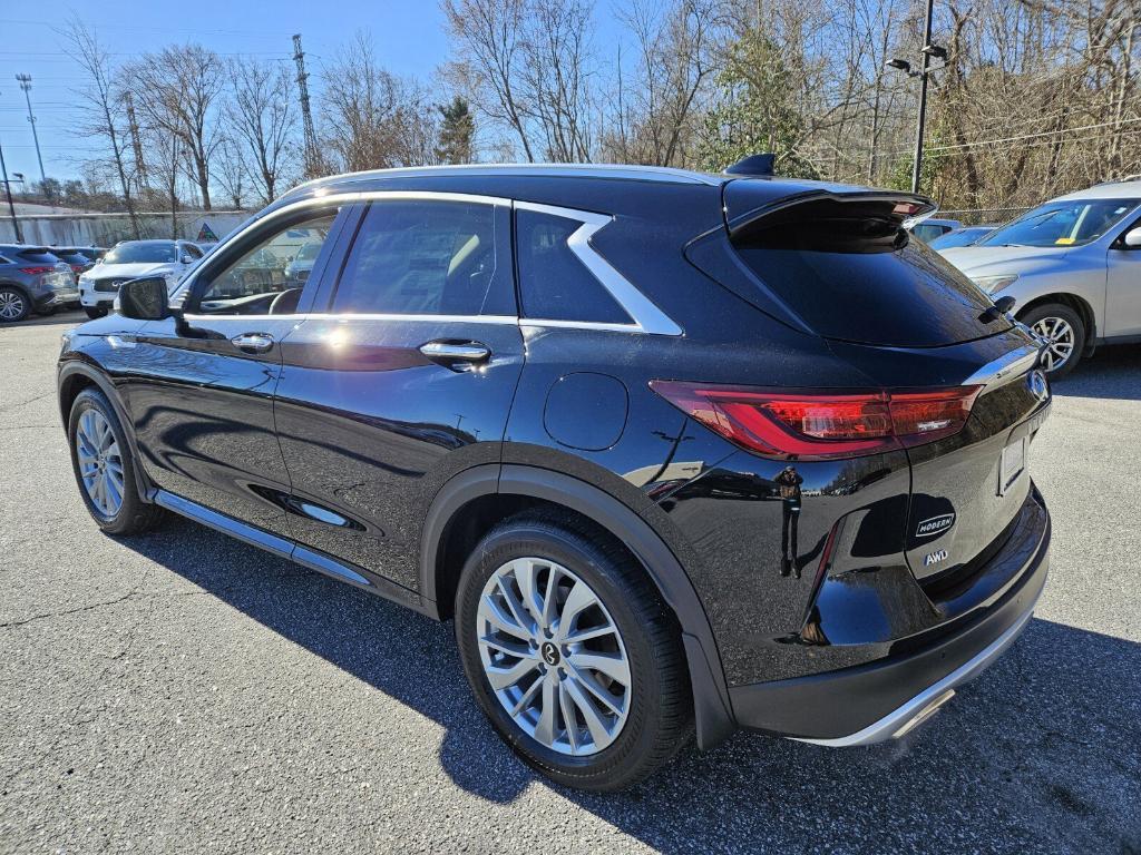 new 2025 INFINITI QX50 car, priced at $47,402