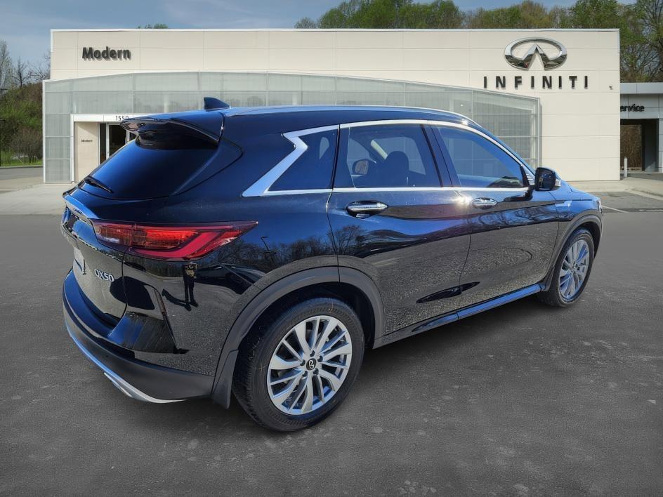 new 2025 INFINITI QX50 car, priced at $47,402