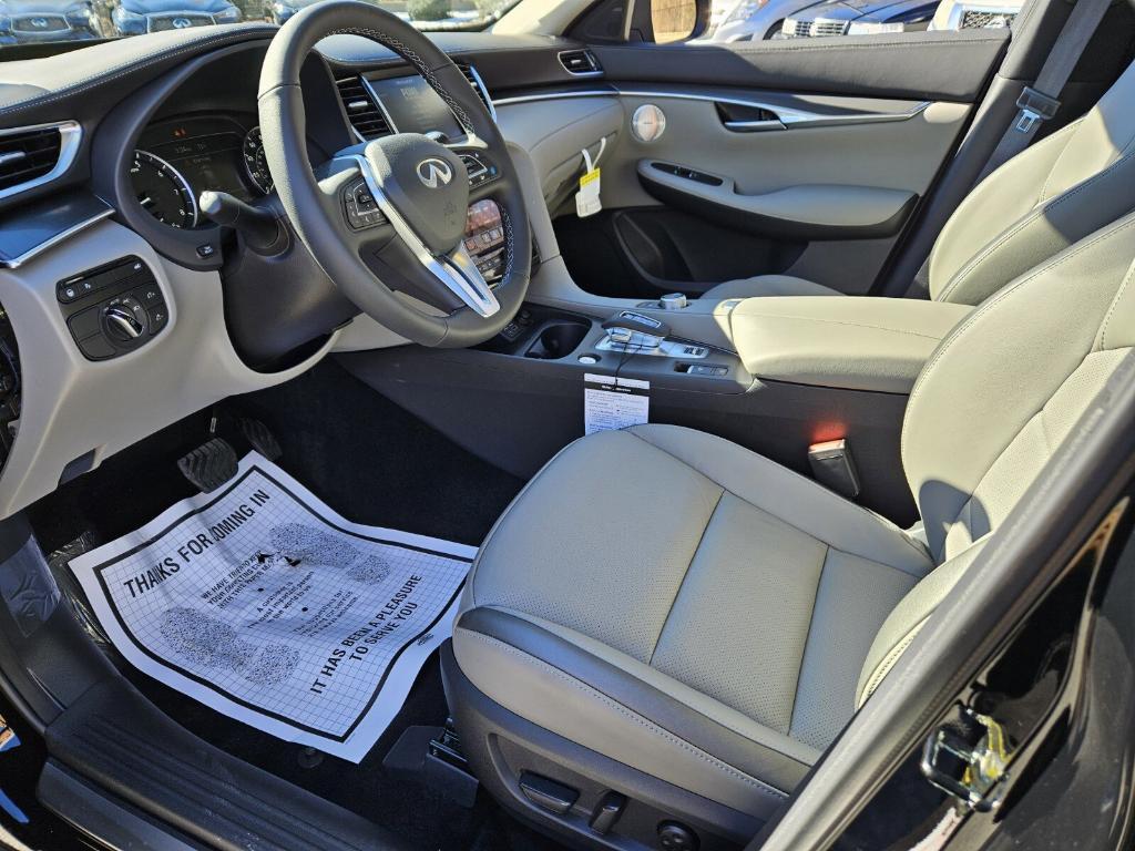 new 2025 INFINITI QX50 car, priced at $47,402