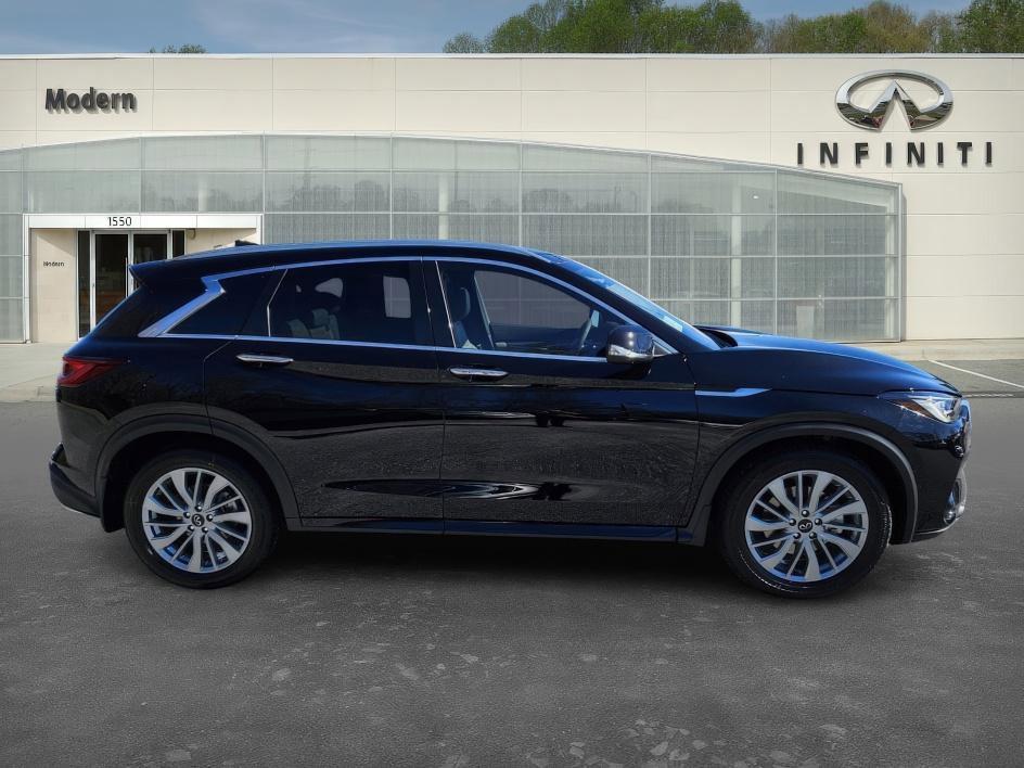 new 2025 INFINITI QX50 car, priced at $47,402