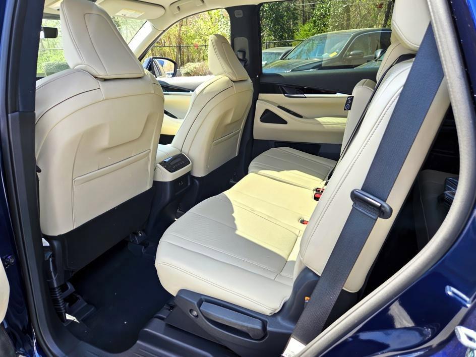 new 2025 INFINITI QX60 car, priced at $52,338