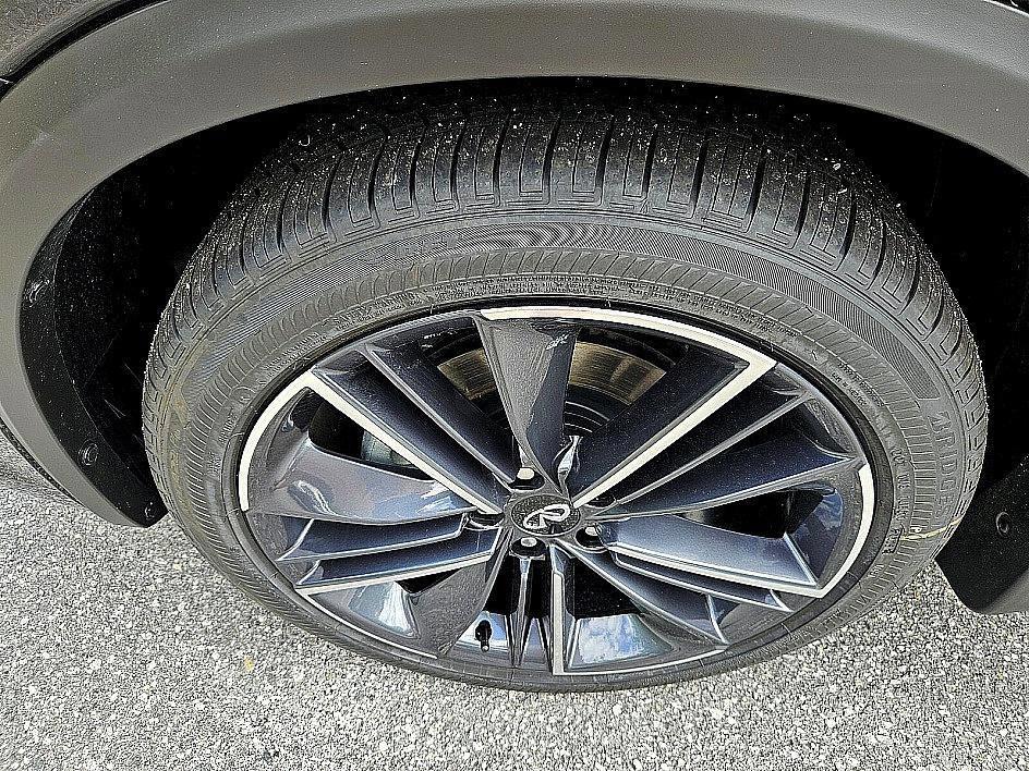 new 2025 INFINITI QX55 car, priced at $51,101