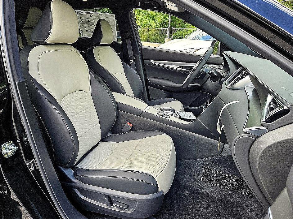 new 2025 INFINITI QX55 car, priced at $51,101