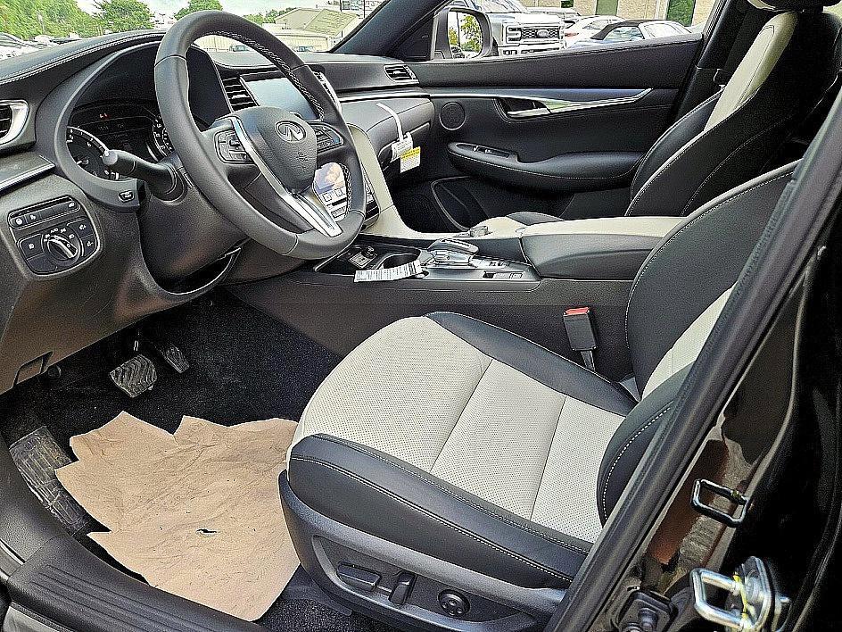 new 2025 INFINITI QX55 car, priced at $51,101