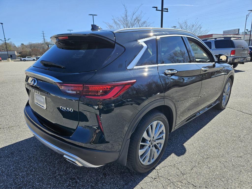 new 2025 INFINITI QX50 car, priced at $47,402