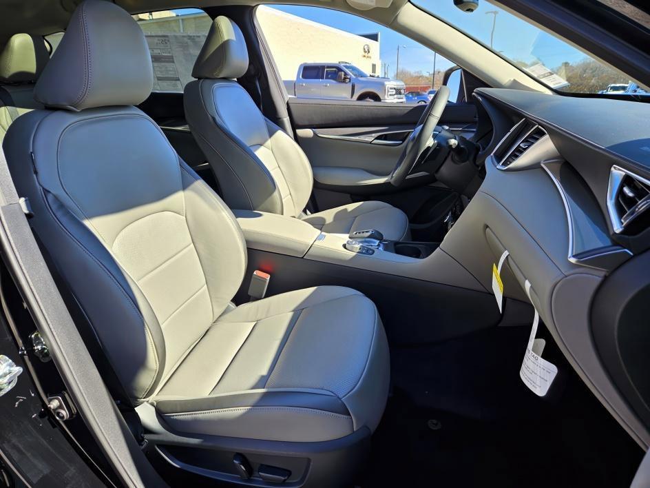 new 2025 INFINITI QX50 car, priced at $47,402