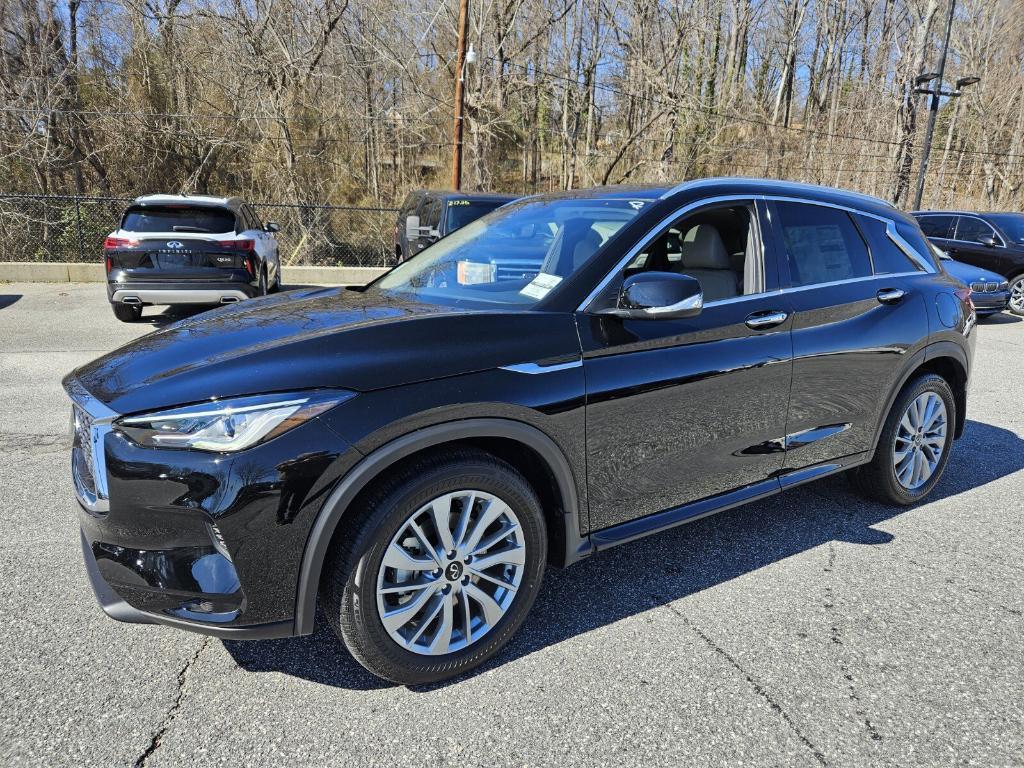 new 2025 INFINITI QX50 car, priced at $47,402