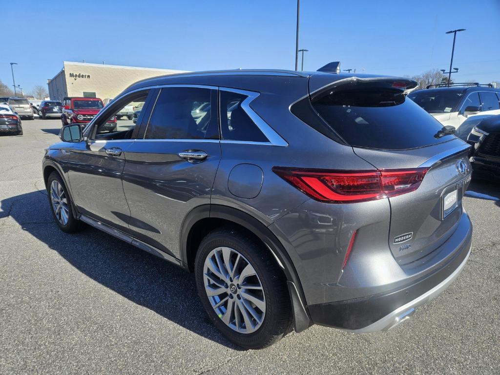 new 2025 INFINITI QX50 car, priced at $47,402