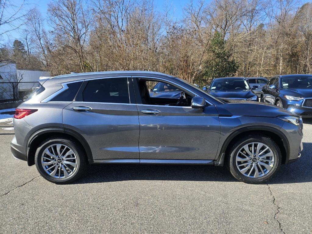 new 2025 INFINITI QX50 car, priced at $47,402