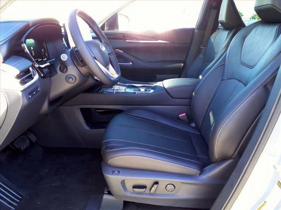 new 2025 INFINITI QX60 car, priced at $65,495